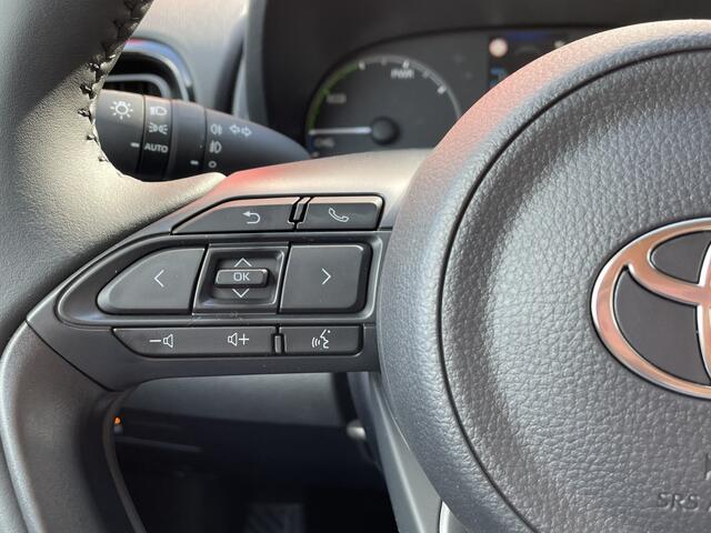Toyota YARIS 1.5 Hybrid 115 Active Plus | Stuur + Stoelverwarming | Sensoren