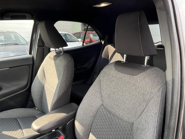 Toyota YARIS Cross 1.5 Hybrid 115 First Edition All seasonbanden