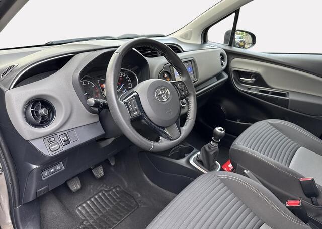 Toyota YARIS 1.5 VVT-i Active - Trekhaak / Camera
