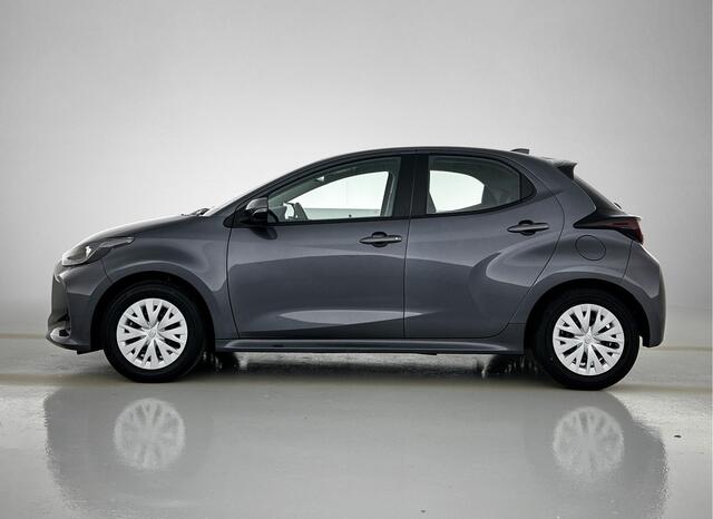 Toyota YARIS 1.5 Hybrid Active | Navigatie | Camera | Radar Cruise Control | BTW'er |