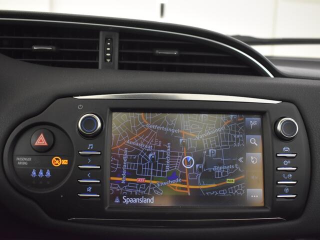 Toyota YARIS 1.5 Hybrid Premium | Panoramadak | Navigaitie | Parkeersensoren