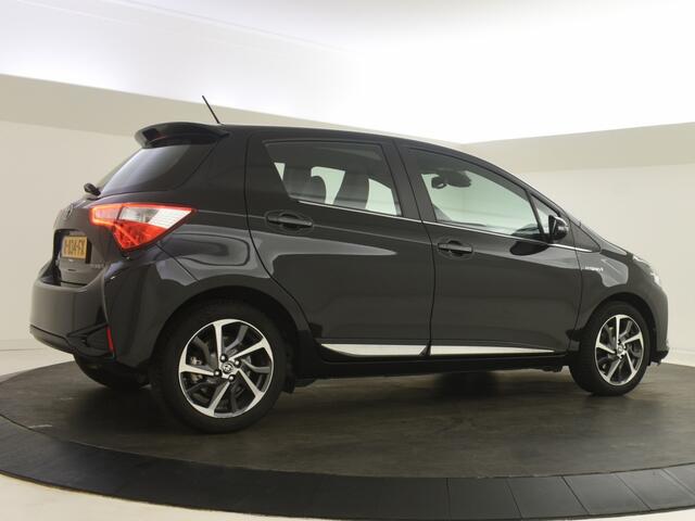 Toyota YARIS 1.5 Hybrid Premium | Panoramadak | Navigaitie | Parkeersensoren