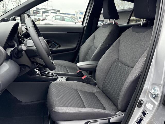 Toyota YARIS Cross 1.5 Hybrid 115 Dynamic **COMFORT PACK/ NIEUWE AUTO/ DIRECT LEVERBAAR**