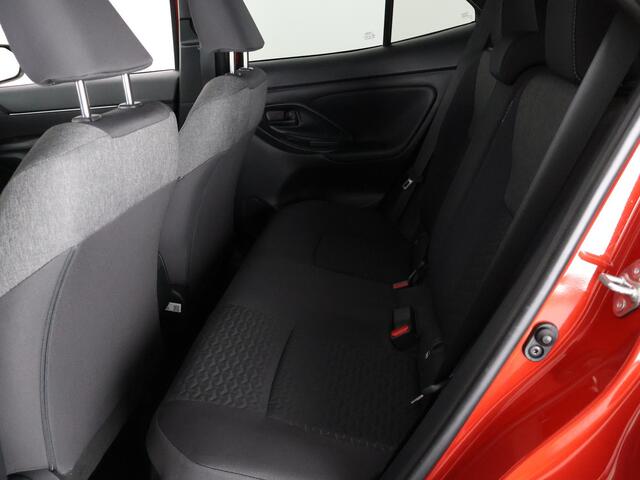 Toyota YARIS Cross 1.5 Hybrid Dynamic | 1e eigenaar | Dealer onderhouden | Apple Carplay & AndroidAUTO |