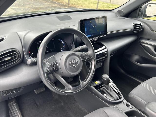 Toyota YARIS Cross 1.5 Hybrid Executive **NAVIGATIE/ DODEHOEK DETECTIE/ STOEL EN STUURWIELVERWARMING/ 36 MAANDEN GARANTIE**