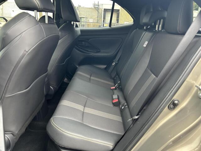 Toyota YARIS Cross 1.5 Hybrid Executive **NAVIGATIE/ DODEHOEK DETECTIE/ STOEL EN STUURWIELVERWARMING/ 36 MAANDEN GARANTIE**