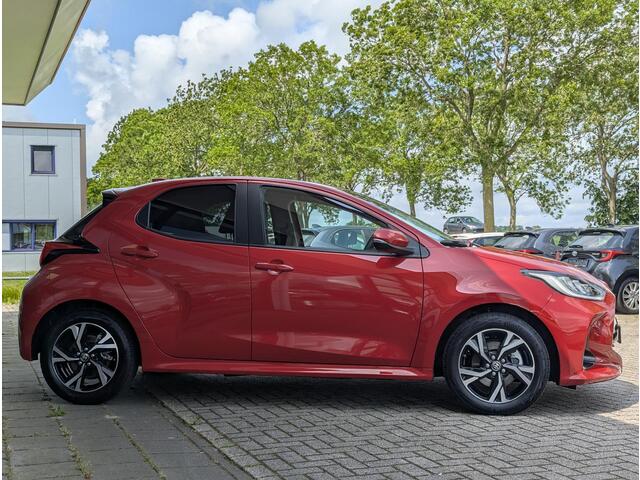 Toyota YARIS 1.5 Hybrid 115 First Edition | PDC A | ACC | Camera | Apple Carplay/Android Auto | Led