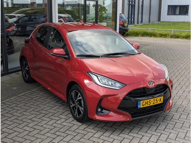 Toyota YARIS 1.5 Hybrid 115 First Edition | PDC A | ACC | Camera | Apple Carplay/Android Auto | Led