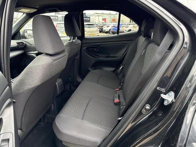 Toyota YARIS Cross 1.5 Hybrid Dynamic **KEYLESS/ STOEL EN STUURWIELVERWARMING/ 36 MAANDEN GARANTIE/