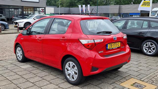 Toyota YARIS 1.5 Hybrid Active