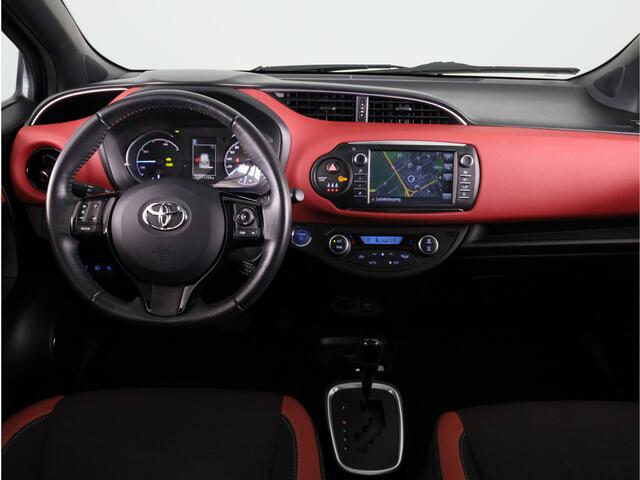 Toyota YARIS 1.5 Hybrid Bi-Tone | Navigatie | Climate Control | Parkeercamera |