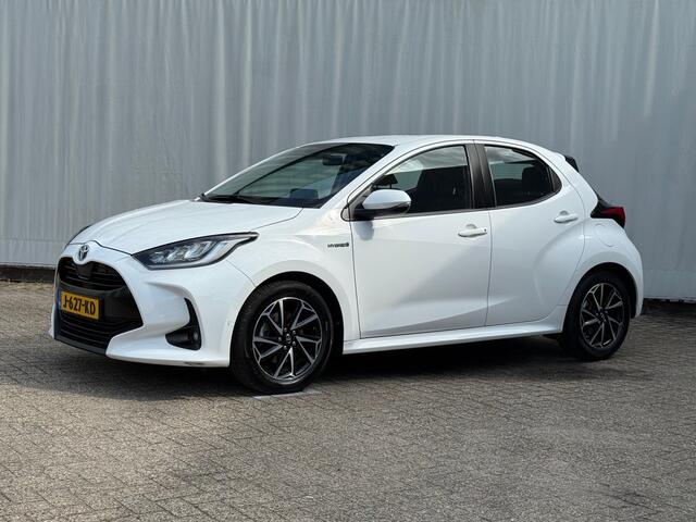 Toyota YARIS 1.5 Hybrid First Edition / Nw. model!/ Cam /Nav