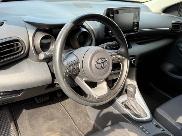 Toyota YARIS 1.5 Hybrid First Edition / Nw. model!/ Cam /Nav