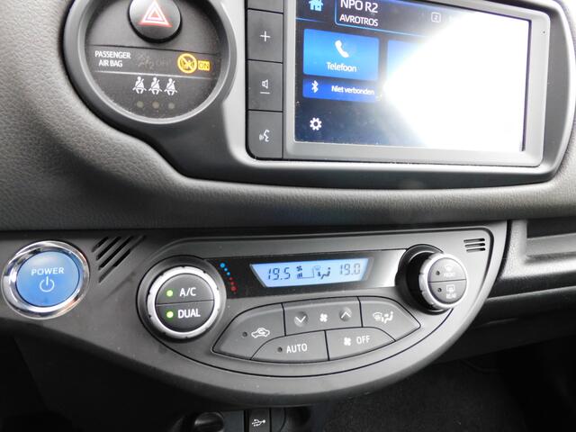 Toyota YARIS 1.5 Hybrid Dynamic 2e EIGENAAR! TOPSTAAT! CARPLAY/ANDROID! CRUISE! CLIMA! TREKHAAK!