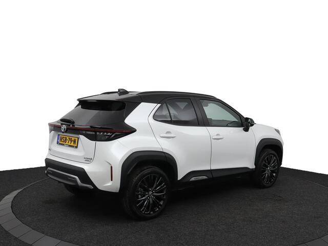 Toyota YARIS Cross 1.5 Hybrid Adventure 4x4 | Navigatie | Stuur - Stoel en Voorruitverwarming | Keyless |