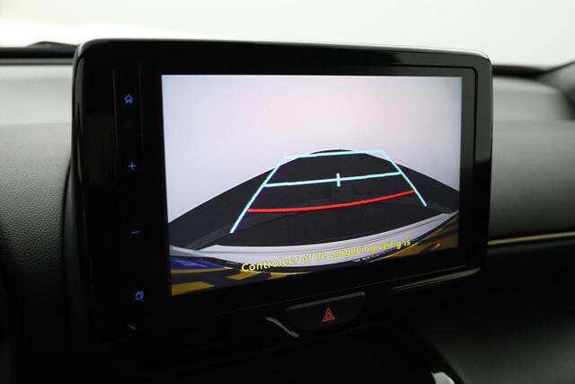 Toyota YARIS Cross 1.5 Hybrid Adventure 4x4 | Navigatie | Stuur - Stoel en Voorruitverwarming | Keyless |