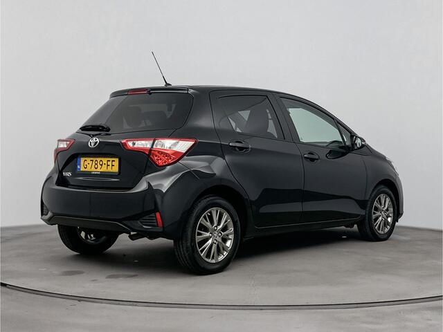 Toyota YARIS 1.5 VVT-i 112 PK Dynamic Automaat | NL-Auto | Apple Carplay /-Android Auto | Climate Control | Parkeercamera |