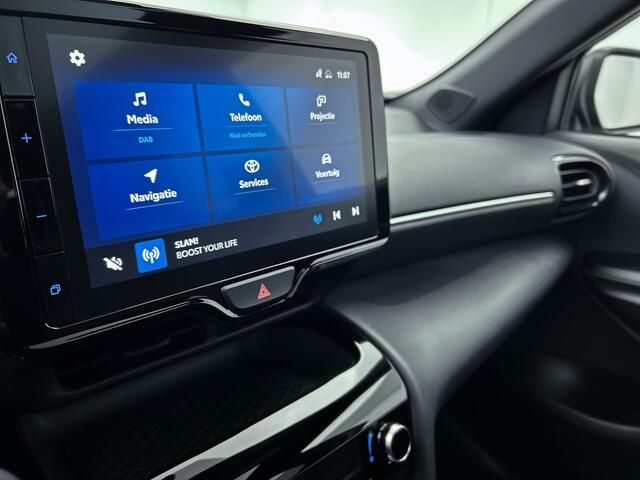 Toyota YARIS Cross 1.5 Hybrid Dynamic Limited | LM velgen | Navigatie |