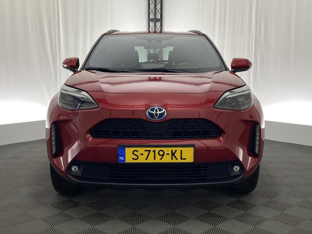 Toyota YARIS Cross 1.5 Hybrid Dynamic Automaat | Apple Carplay | Camera | Navi | ACC | DAB |