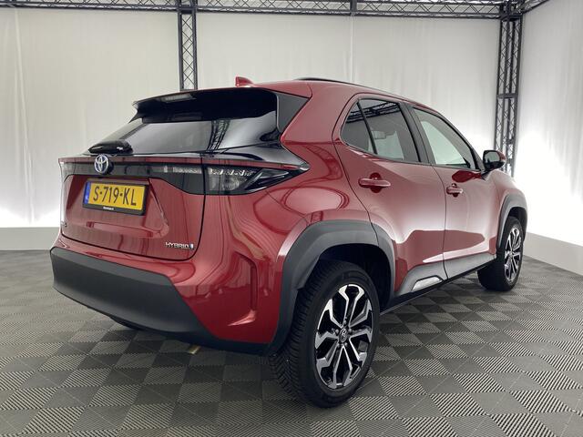 Toyota YARIS Cross 1.5 Hybrid Dynamic Automaat | Apple Carplay | Camera | Navi | ACC | DAB |