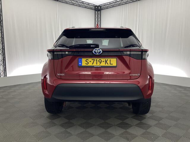 Toyota YARIS Cross 1.5 Hybrid Dynamic Automaat | Apple Carplay | Camera | Navi | ACC | DAB |