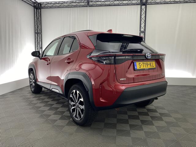 Toyota YARIS Cross 1.5 Hybrid Dynamic Automaat | Apple Carplay | Camera | Navi | ACC | DAB |