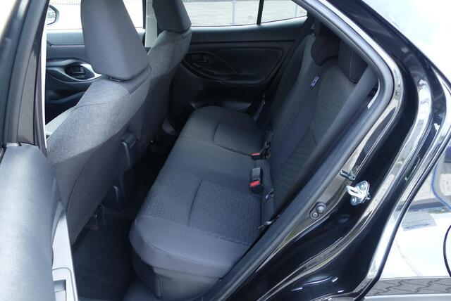 Toyota YARIS Cross 1.5 Hybrid Comfort ADAPTIEVE CRUISE, CLIMA, NAVI, CAMERA, LANE ASSIST, 42.821KM
