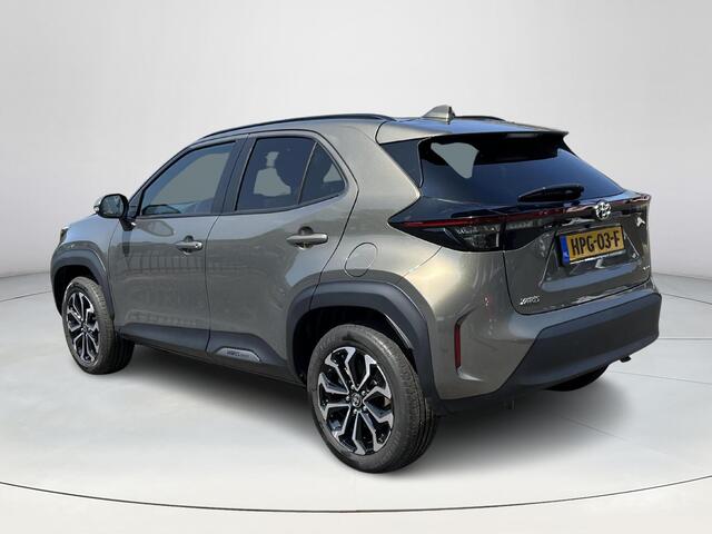 Toyota YARIS Cross 1.5 Hybrid Dynamic | Navigatie | Stoel- + stuurverwarming | Keyless entry | 17 inch LM-velgen |