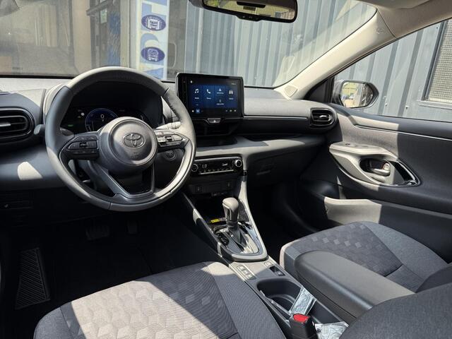 Toyota YARIS 1.5 Hybrid Dynamic Luxury | Stoelverwarming | Camera | Lichtmetalen velgen |