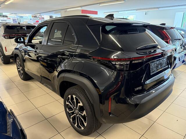 Toyota YARIS Cross 1.5 Hybrid 130 Dynamic | Stuur & Stoel verwarming | Apple Carplay & Android auto | Telefoon Draadloos opladen |