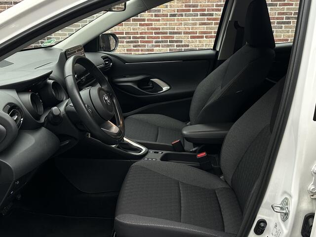 Toyota YARIS 1.5 Hybrid Dynamic Camera Led weinig KM
