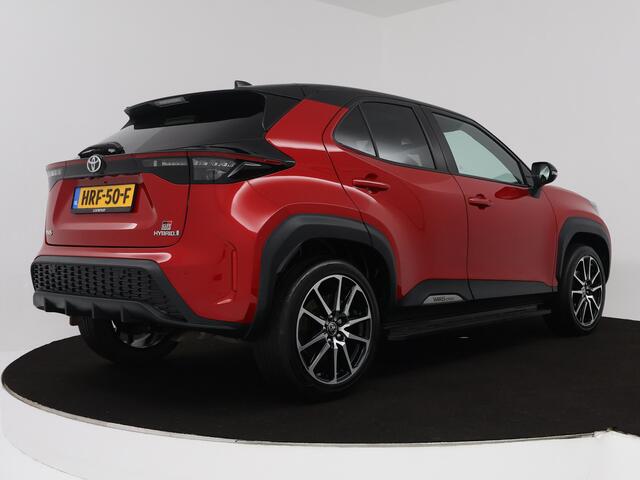 Toyota YARIS Cross 1.5 Hybrid GR Sport Limited | Treeplanken | Panoramadak |