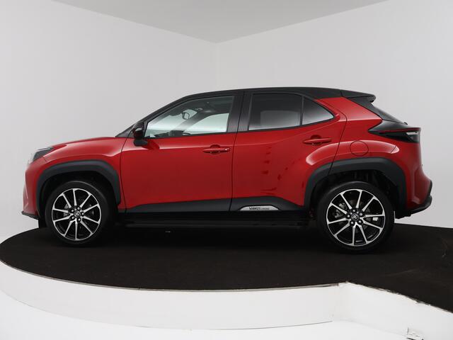 Toyota YARIS Cross 1.5 Hybrid GR Sport Limited | Treeplanken | Panoramadak |
