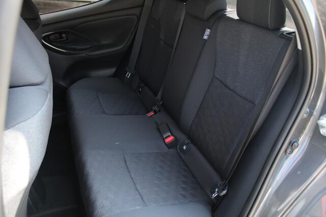 Toyota YARIS 1.5 Hybrid 115 Team Player Automaat Achteruitrijcamera, Parkeersensoren voor en achter, Airco Automatisch, Cruise Control Adaptief