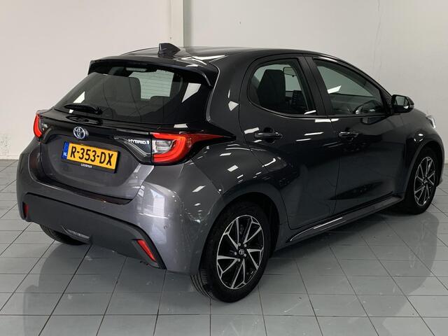 Toyota YARIS 1.5 Hybrid Dynamic AUTOMAAY | APPLE CARPLAY | ACHTERUITRIJCAMERA | PARKEERSENSOREN ACHTER | LICHTMETALEN VELGEN