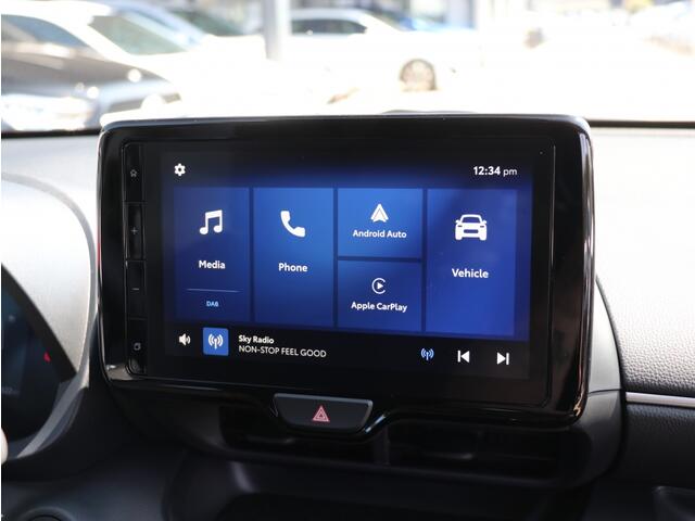 Toyota YARIS 1.5 Hybrid 115 Dynamic I Apple/Android Navi I ACC I Keyless