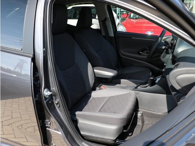 Toyota YARIS 1.5 Hybrid 115 Dynamic I Apple/Android Navi I ACC I Keyless