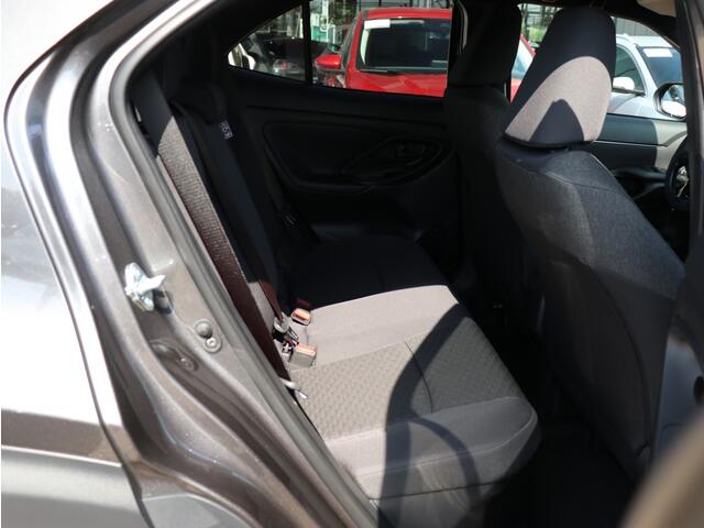 Toyota YARIS 1.5 Hybrid 130 Dynamic I Apple/Android Navi I ACC I Keyless