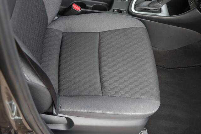 Toyota YARIS 1.5 Hybrid Active Navi / Carplay / Camera
