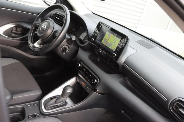 Toyota YARIS 1.5 Hybrid Active Navi / Carplay / Camera