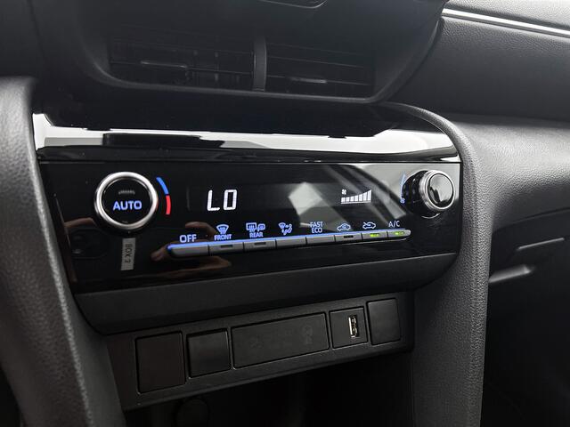 Toyota YARIS Cross 1.5 Hybrid 115 Business | Smart Key | Parkeersensoren voor + achter |