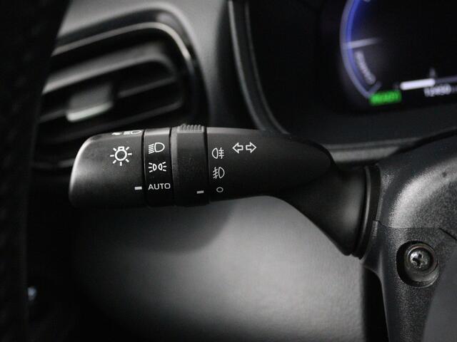 Toyota YARIS Cross 1.5 Hybrid 130 Launch Edition | Navigatie | JBL | Blindspot | PDC | Panoramadak |