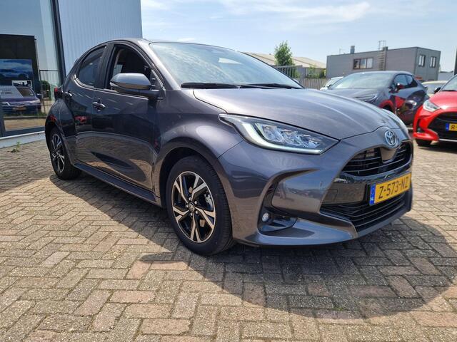 Toyota YARIS 1.5 Hybrid 115 First Edition