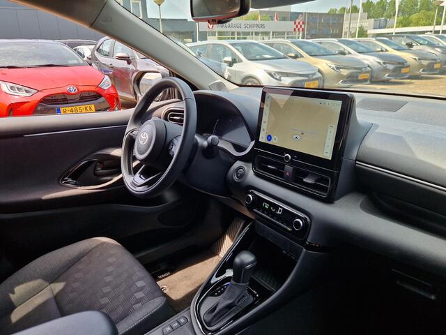 Toyota YARIS 1.5 Hybrid 115 First Edition