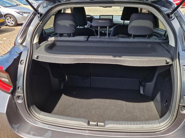 Toyota YARIS 1.5 Hybrid 115 First Edition