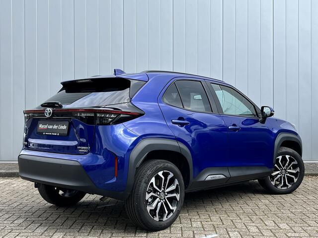 Toyota YARIS Cross 1.5 Hybrid Dynamic AWD Stoelverwarming Parkeersensoren Navi Carplay Clima Cruise