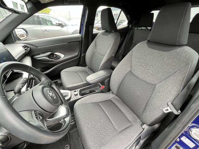 Toyota YARIS Cross 1.5 Hybrid Dynamic AWD Stoelverwarming Parkeersensoren Navi Carplay Clima Cruise