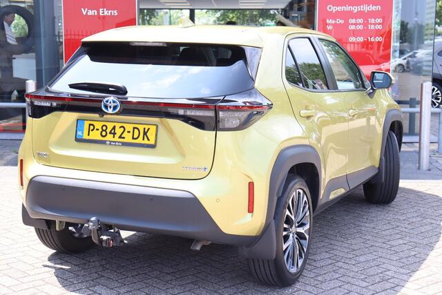 Toyota YARIS Cross 1.5 Hybrid Executive, Pano, Trekhaak