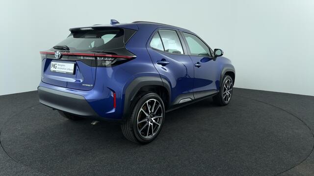 Toyota YARIS Cross 1.5 Hybrid First Edition | 18 "