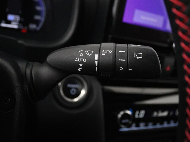 Toyota YARIS Cross 1.5 Hybrid 130 GR Sport | Navigatie | JBL | PDC | Stoelverwarming |